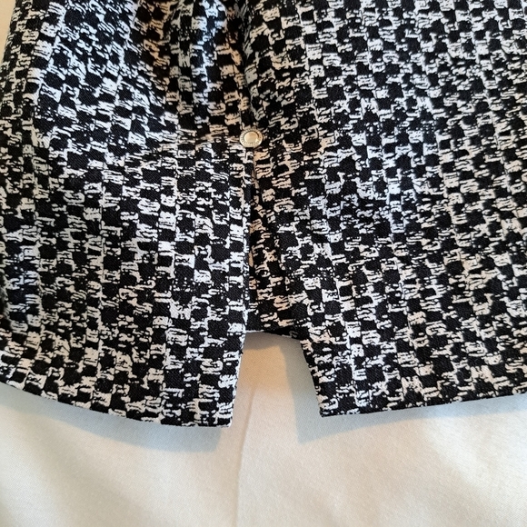 Hilary Radley women's Medium cropped pull on pants black & white - Picture 4 of 6